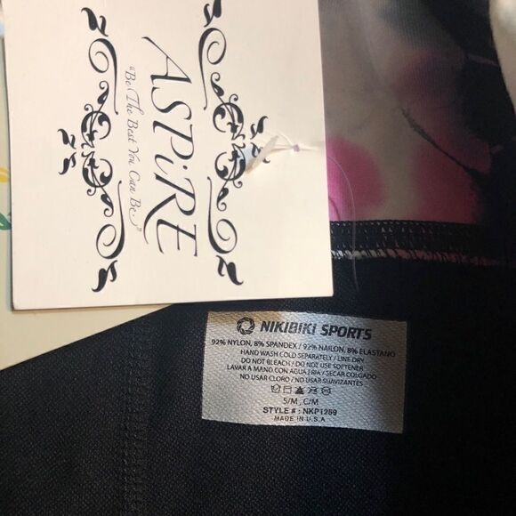 Tie Dye Waist Band Capris Leggings - Picture 7 of 7